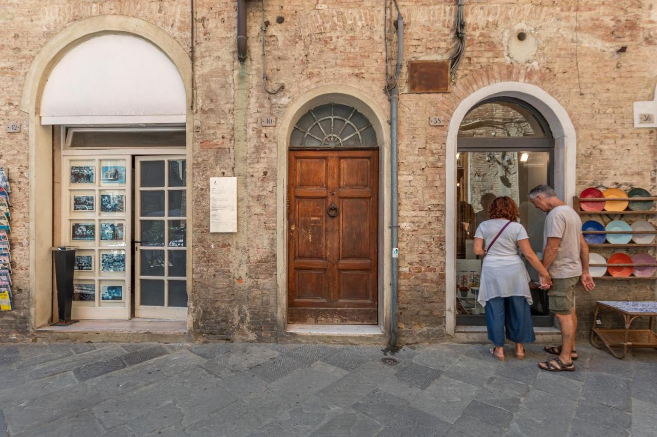 Colours Studio 10 M Away Piazza Del Campo Siena Eksteriør billede